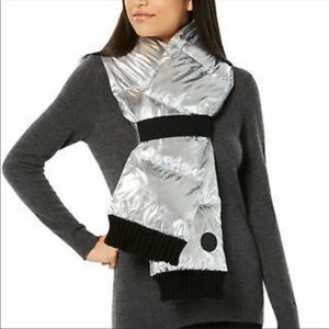 DKNY womens metalic silver quilted puffer scarf